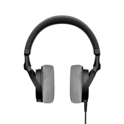 Alternative view of beyerdynamic DT 270 PRO